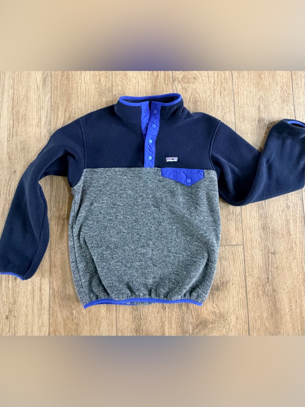 Patagonia Kids Navy, Gray & Electric Blue Synchilla Fleece Pullover